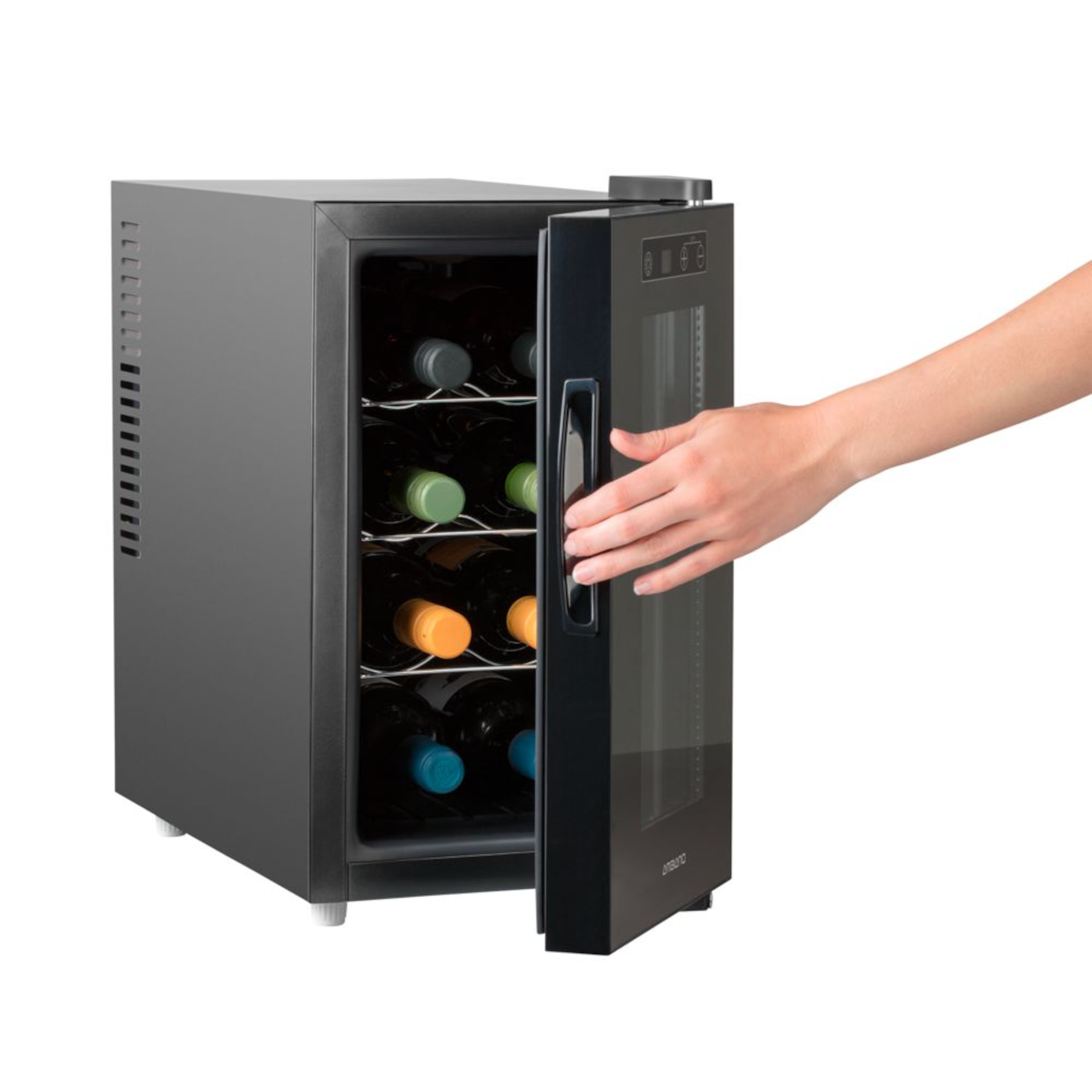 ECOM_MEDION_HW_MD37430_Weinkuehlschrank_Front_Tuer_Hand_1