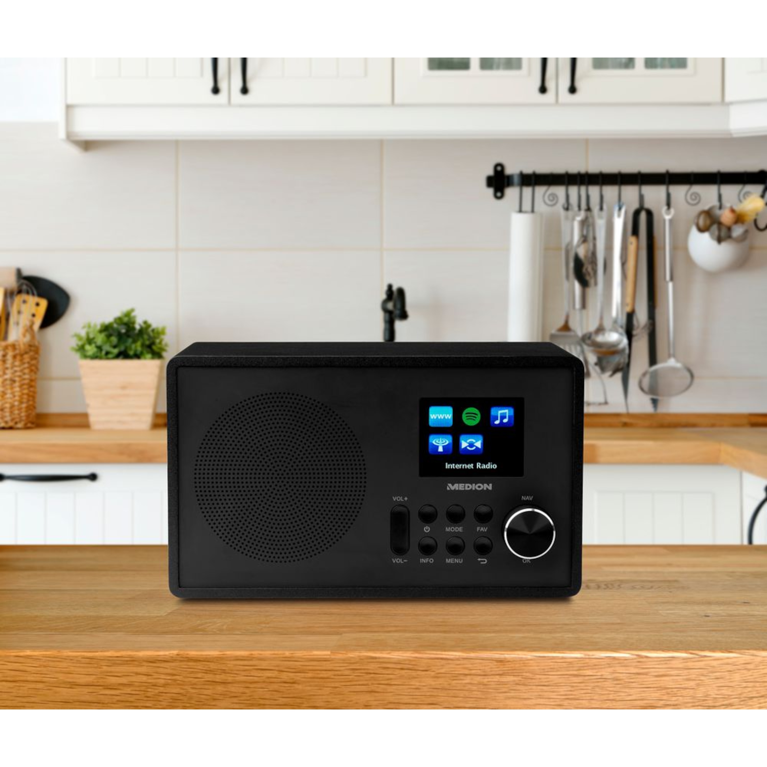 MEDION® LIFE® E85080 Internetradio, farbiges 6,1 cm (2,4'') TFT-Display, Empfang von über 25.000 Internetradiosendern, WLAN, DLNA, Spotify®-Connect, 1 x 10 W RMS