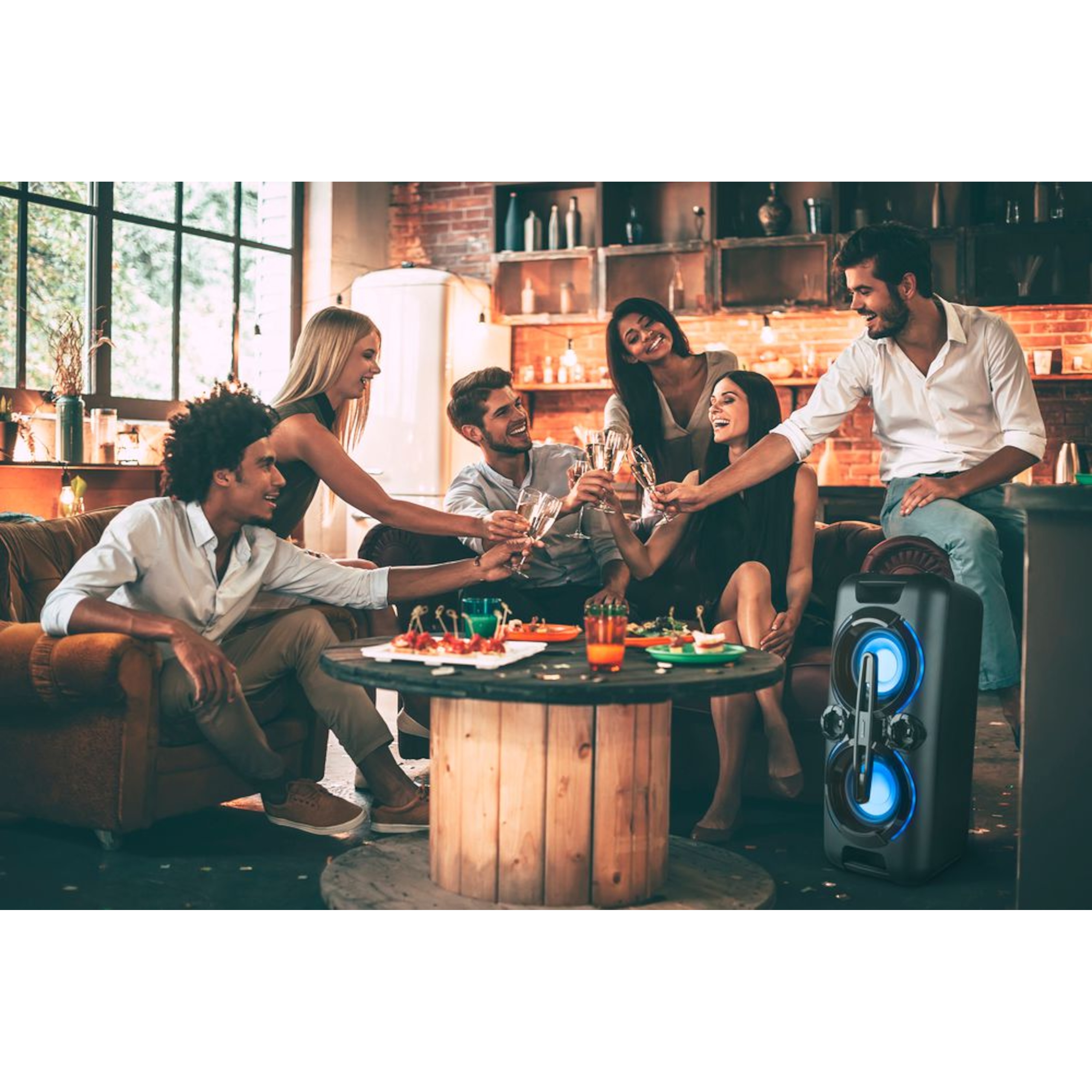 MEDION® LIFE® P67013 Bluetooth® Partylautsprecher, farbige LED-Lichter, kraftvolle Bässe, 2 x 220 W max. Ausgangsleistung