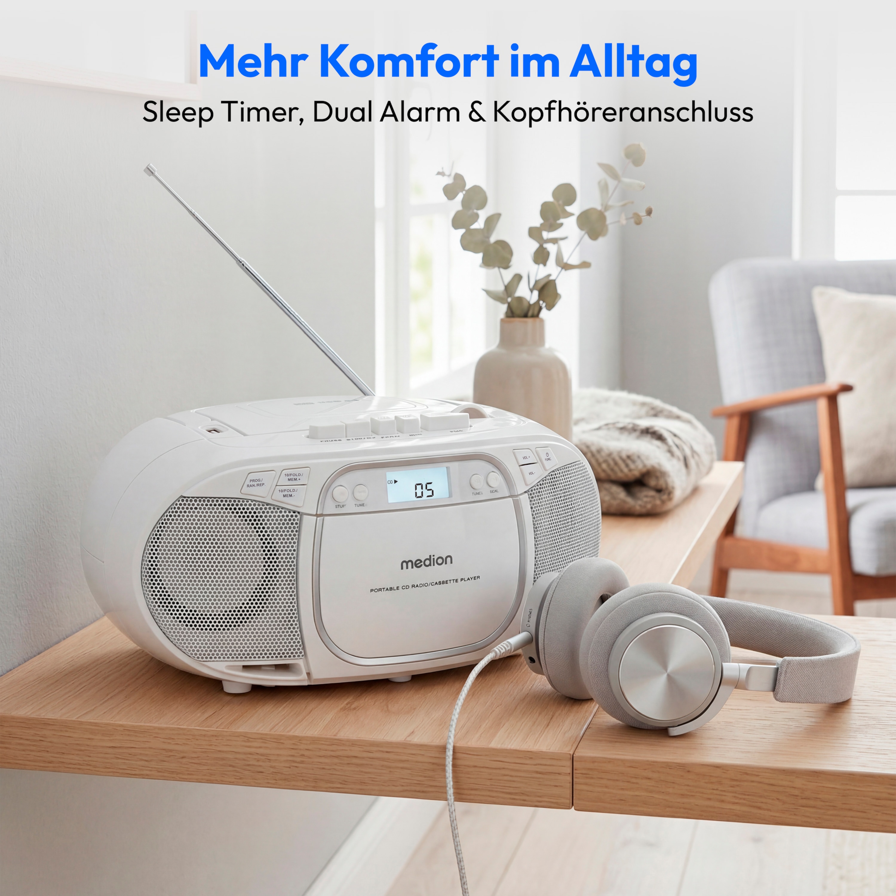 MEDION® LIFE E66476 Tragbare CD-Boombox, CD-Player, Kassettendeck, FM-Radio, USB-MP3-Wiedergabe, 30 Senderspeicher, Batteriebetrieb