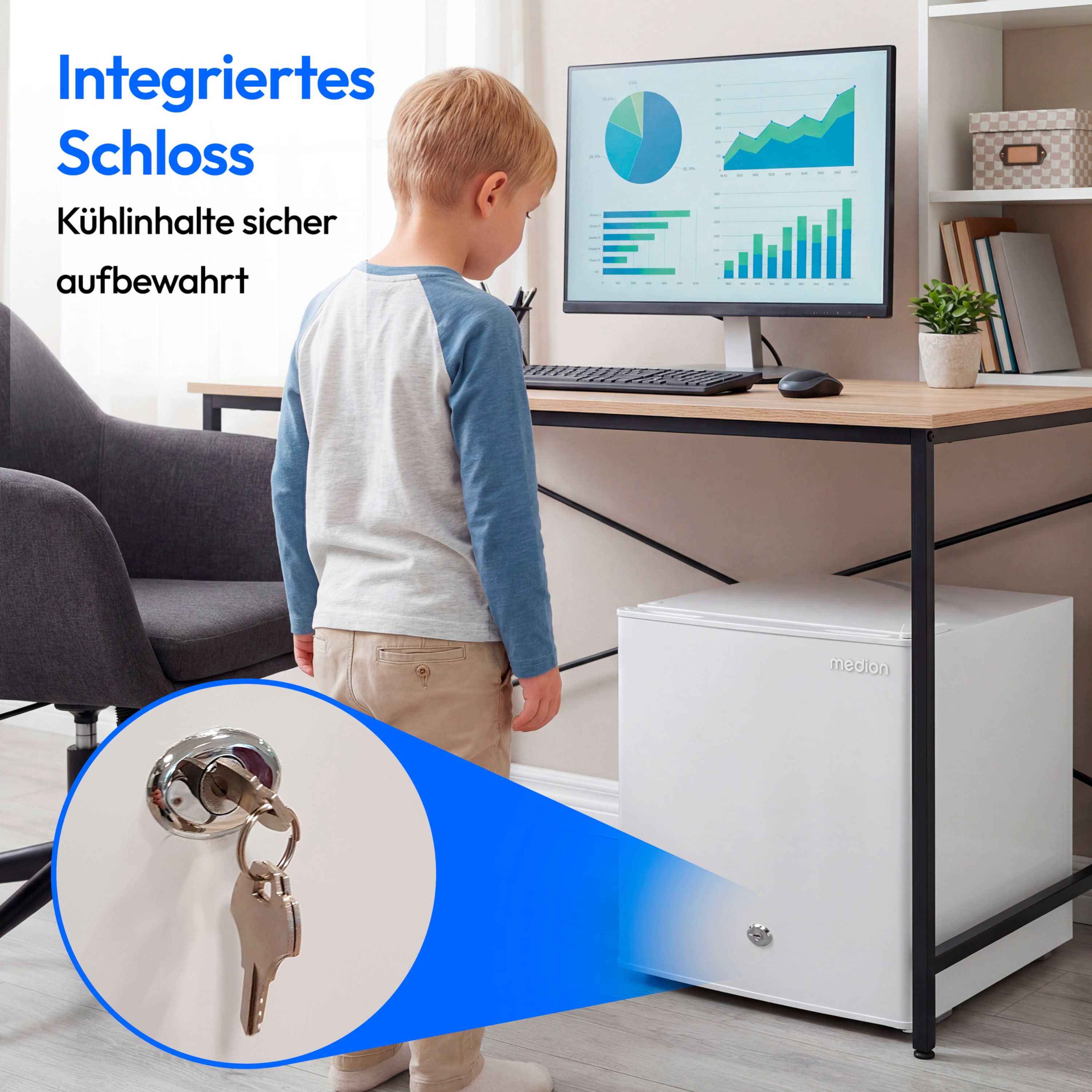 MEDION® LIFE Mini-Kühlschrank mit Eisfach und Schloss MD370001, 42 L Gesamtnutzinhalt (Kühlteil 37 L & Eisfach 5 L), wechselbarer Türanschlag, Schloss, geringer Geräuschpegel