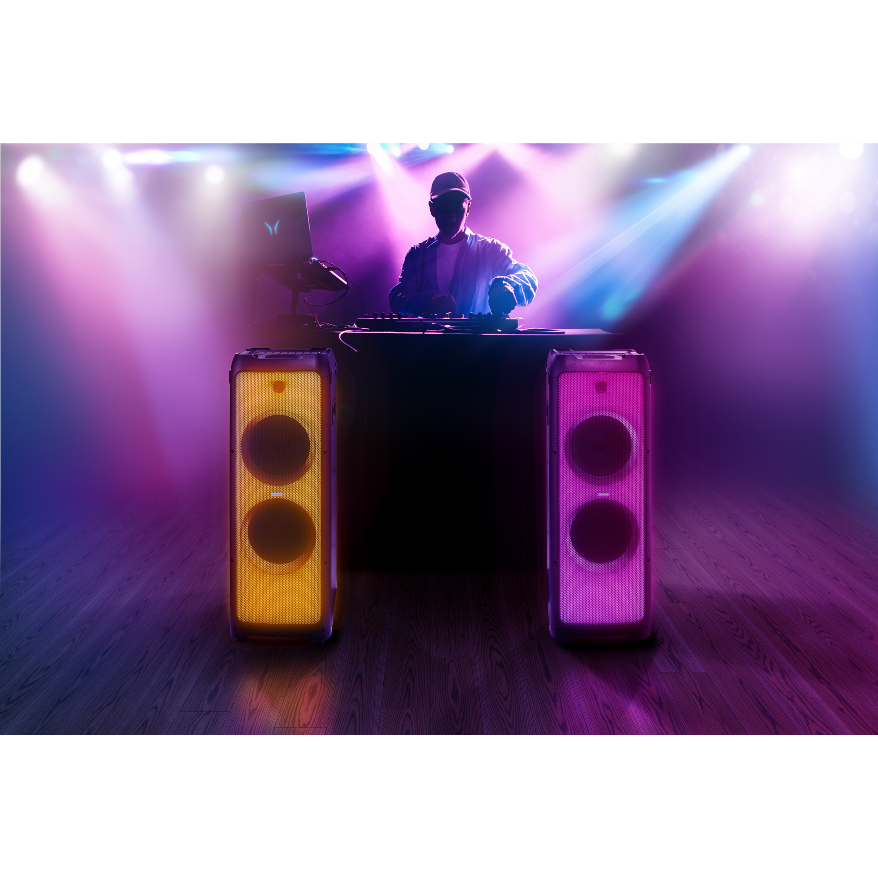 MEDION® LIFE® X61350 Partylautsprecher, Bluetooth®-Soundsystem, LED-Frontpanel mit spektakulärer & mehrfarbiger Lichtshow, 16 Performance Pads für Licht & Sound, kraftvolle 540 W RMS Gesamtleistung