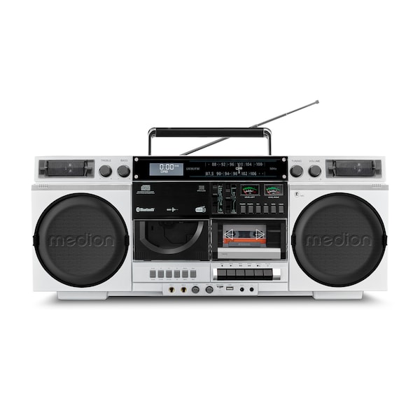 MEDION® LIFE P66538 Retro-Boombox silber, DAB+/PLL-UKW Radio, Bluetooth® 5.3 für das Abspielen von Smartphone & Co, CD-Player, Kassettendeck, X-Bass Funktion, 2 x 10 W RMS