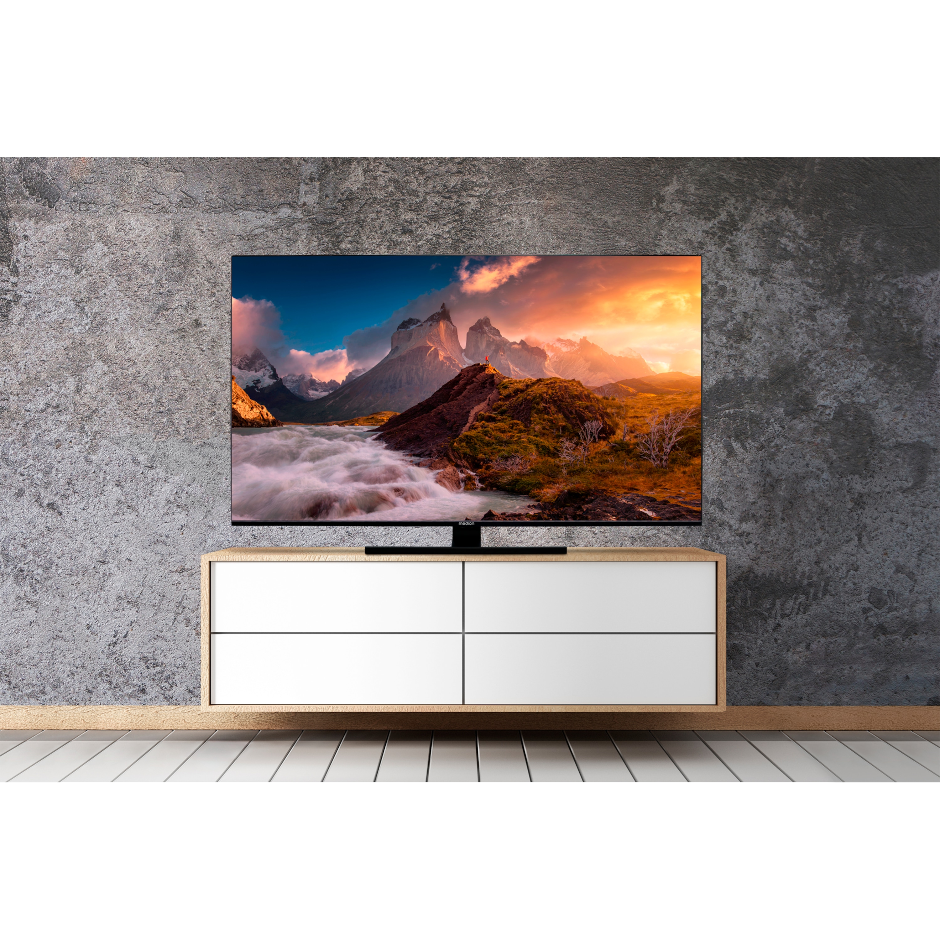 MEDION® LIFE® X15528 (MD 30962) QLED Smart-TV, 138,8 cm (55'') Ultra HD Display + Soundbar Atmos (MD44022)  - ARTIKELSET