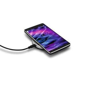 APPLE iPhone X 64 GB (generalüberholt) mit Qi Wireless Charger