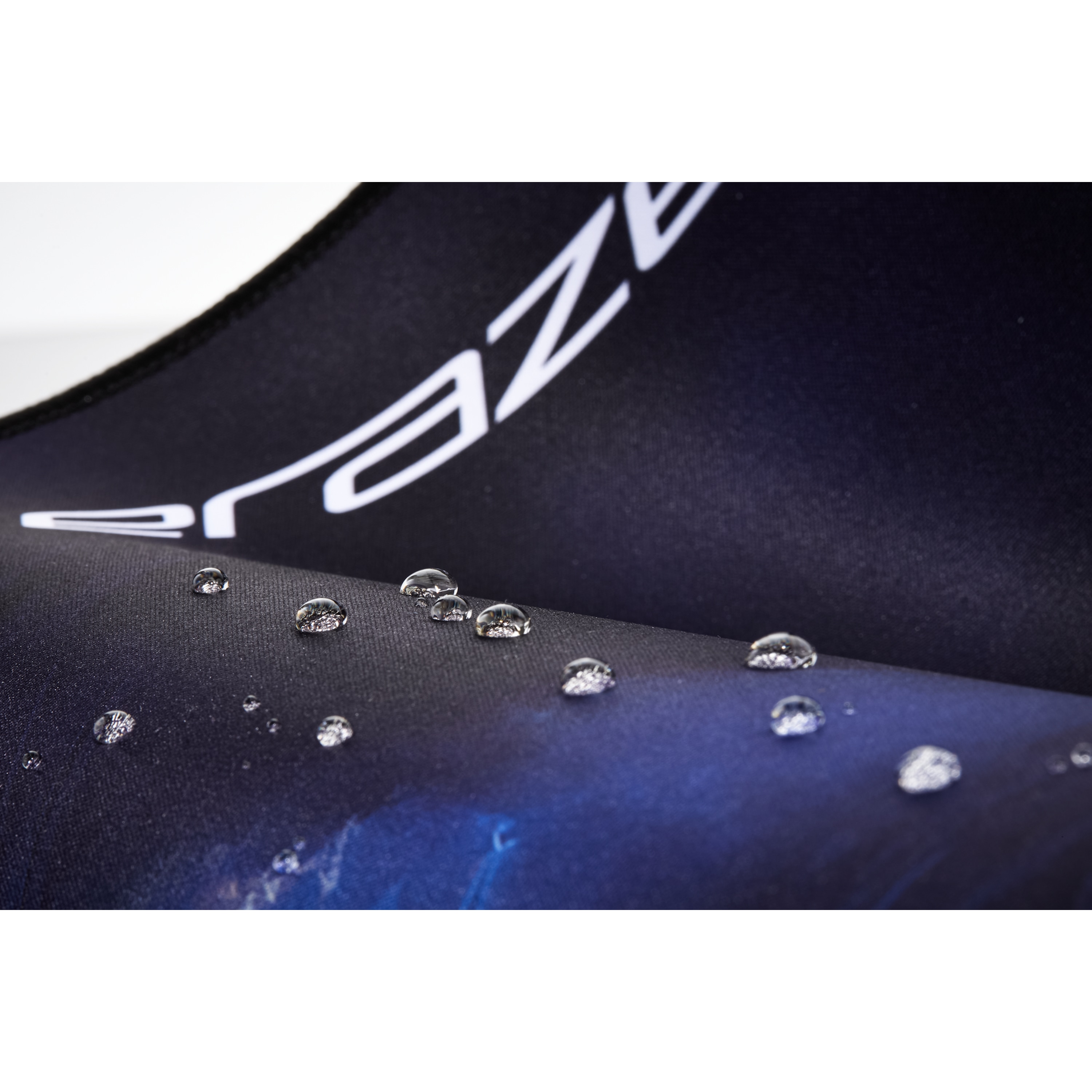 MEDION® ERAZER Templar X20 XXL Gaming Mauspad, extra groß, stark haftende Unterseite, wasserabweisend, robust, strapazierfähig, vernähter Rand