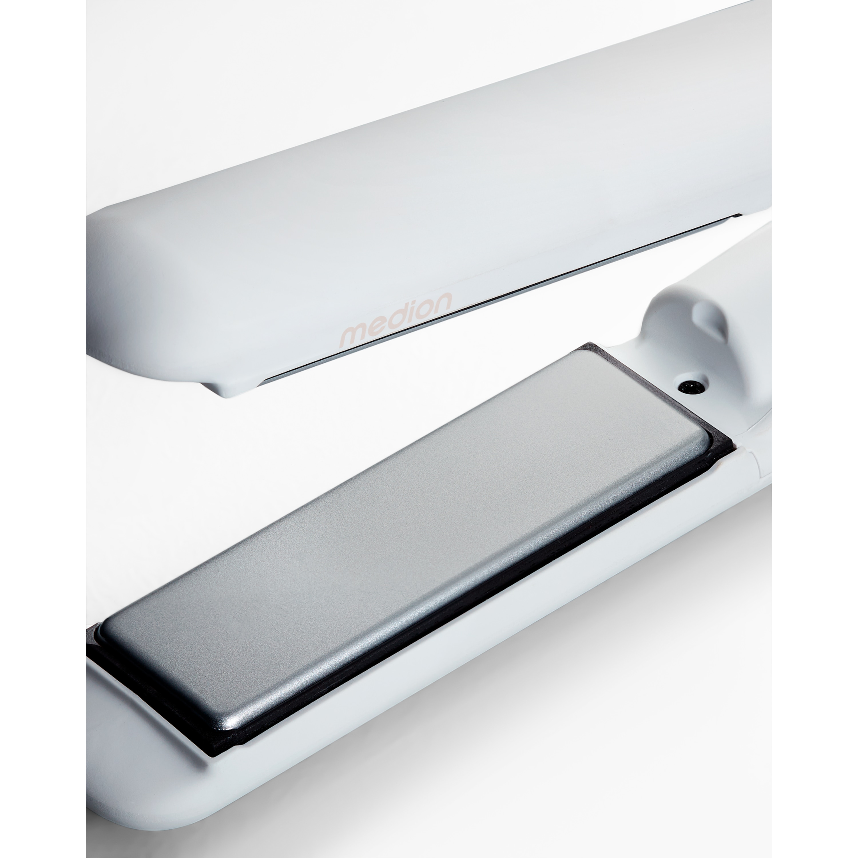 MEDION® LIFE HS2 kabelloses Glätteisen, flexible Keramik-/Turmalin Heizplatten mit Temperatursensor, Display mit Temperatur- und Akkuanzeige, 5 regelbare Hitzestufen (165° - 210°)