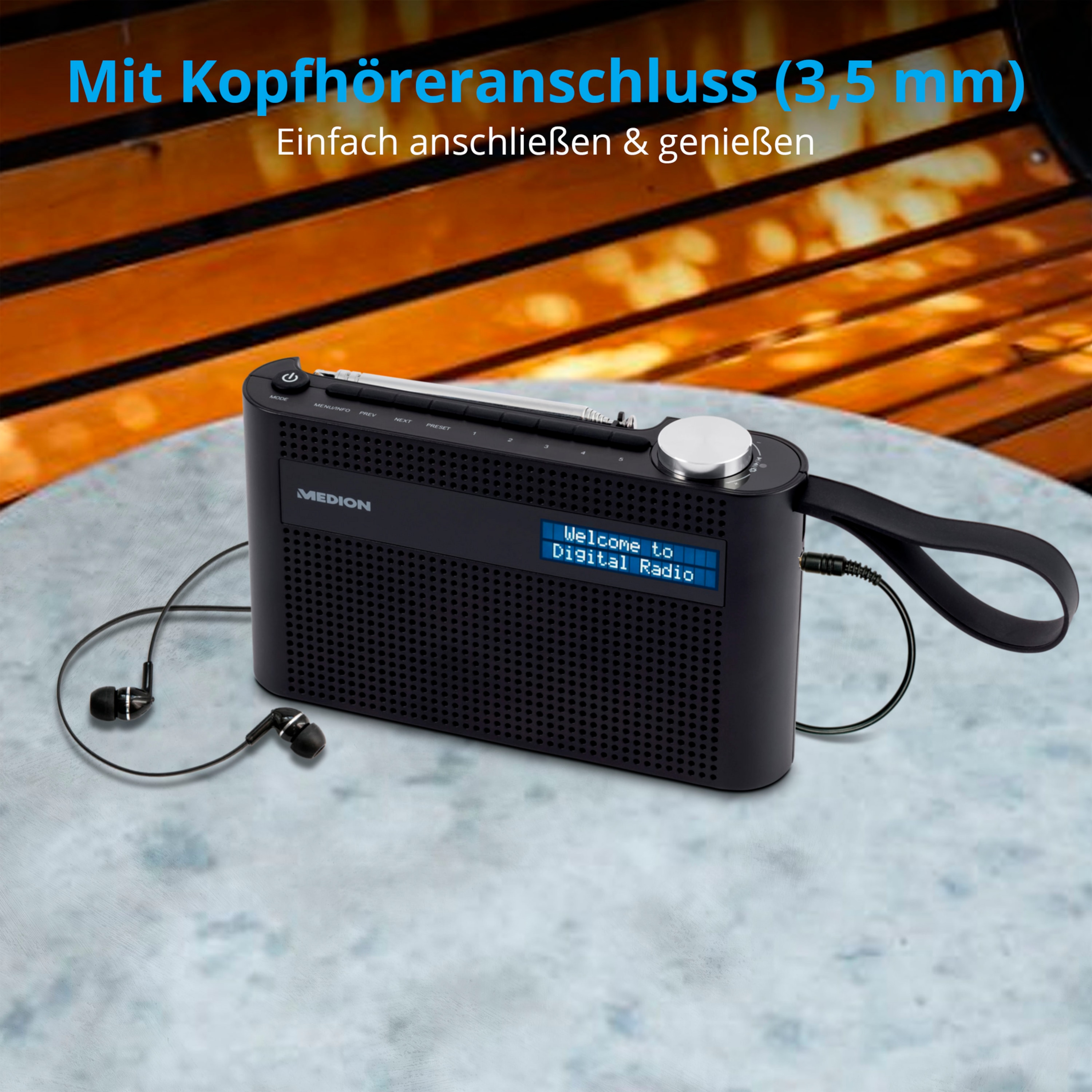 MEDION® LIFE® P66007 Tragbares DAB+ Radio, dimmbares Dot-Matrix-Display, DAB+/UKW, Bluetooth® 5.0, integr. Akku, kompaktes Design, Trageschlaufe, 3 W (RMS)