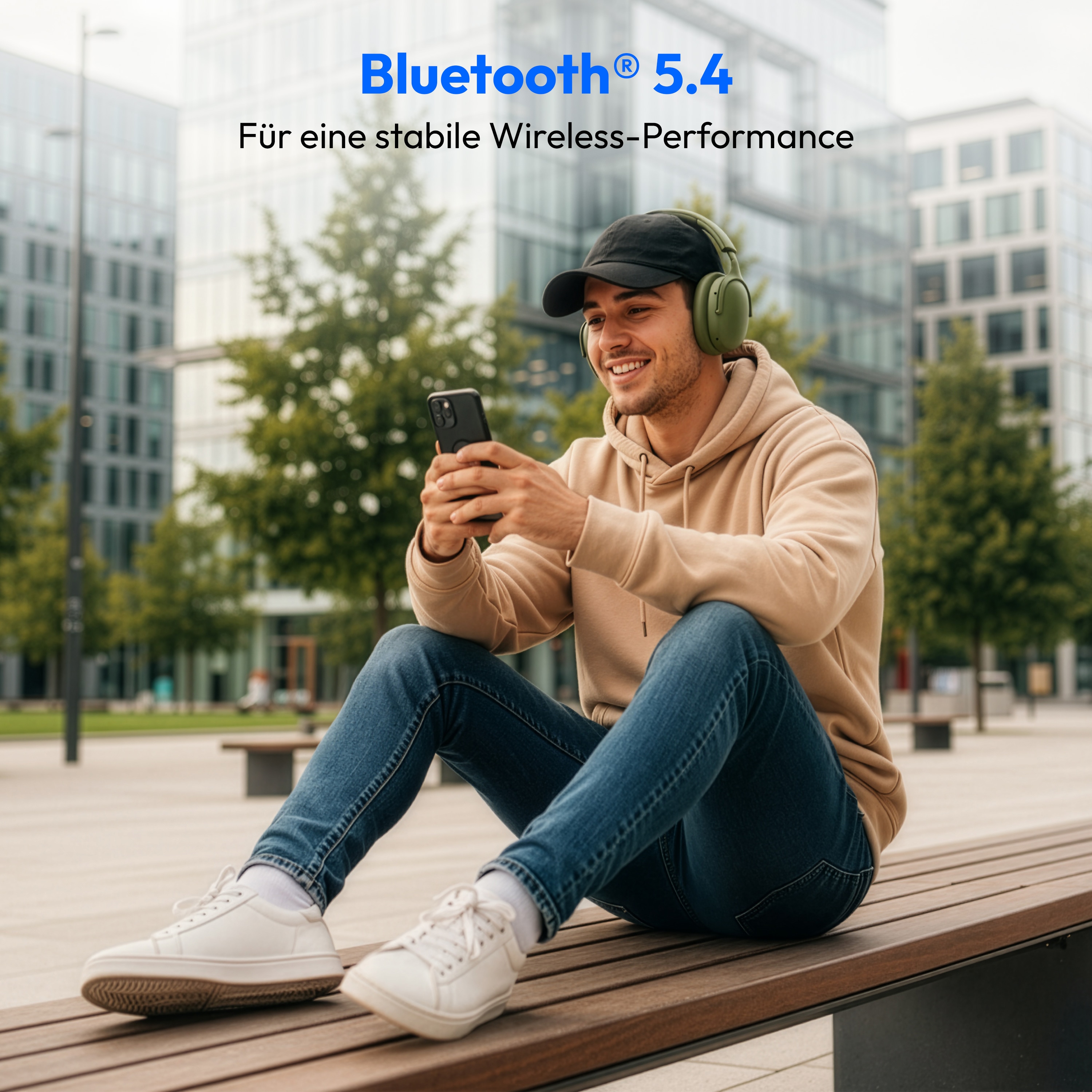 MEDION® Over Ear-Kopfhörer LIFE HX-1 Pure grün, bis zu 100 Stunden Akkulaufzeit, 3 EQ-Presets + 1 App-Preset, Bluetooth® 5.4 wireless technology, IPX4 Spritzwasserschutz
